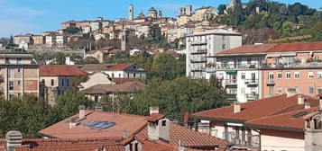 BERGAMO CENTRO AMPIO TRILOCALE vista Citta' Alta