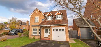 4 bed detached house for sale