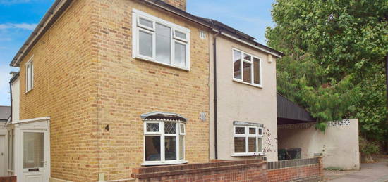 3 bed semi-detached house for sale