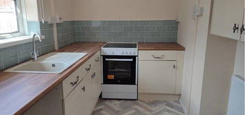 Flat to rent in Heather Crescent, Sketty, Swansea SA2