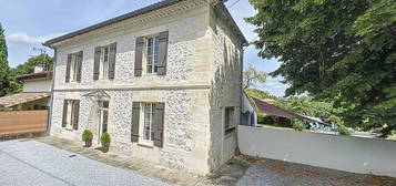 Maison  à vendre, 5 pièces, 3 chambres, 166 m²