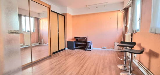 Appartement  à vendre, 3 pièces, 2 chambres, 47 m²