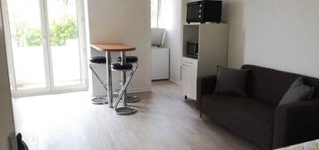 Grand studio 30m² meublé