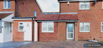 3 bedroom semi-detached house