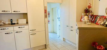 Attraktive 3 Zimmer - Wohnung mit Aufzug, Balkon und Tiefgaragenstellplatz, in Bad Lippspringe