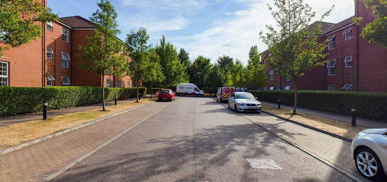 Flat for sale in Bridge Court, Welwyn Garden City AL7