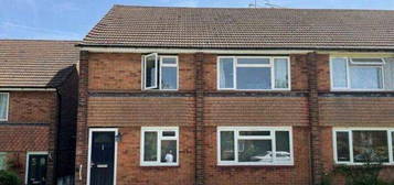 Maisonette for sale in Summit Close, Edgware HA8