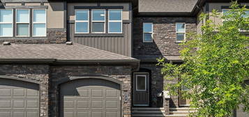 77 Garneau Gate, Spruce Grove, AB T7X 0Z7