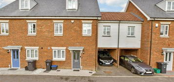 4 bedroom terraced house for sale