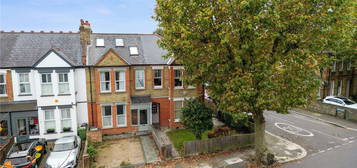 Maisonette to rent in Woolstone Road, London SE23