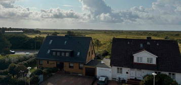 Möblierte 2 Zimmer Wohnung mit Balkon und Wattblick