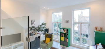 Terraced house to rent in Melbourne Terrace, London SW6