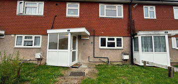 Terraced house to rent in North Walk, New Addington, Croydon CR0