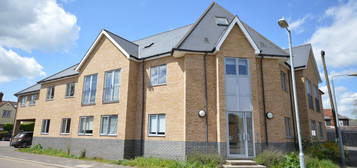 Flat to rent in Forest Court, 76 Hemnall St, Epping, Essex CM16