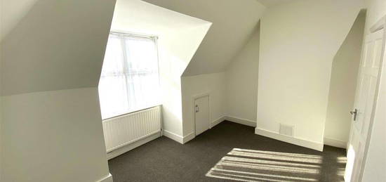 Flat to rent in Lordship Lane, London N17