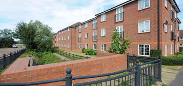 2 bedroom ground floor flat