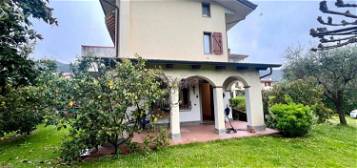 Villa in vendita a Cervaiolo - Debbia
