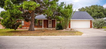 109 Medicine Bow Trl, Del Rio, TX 78840