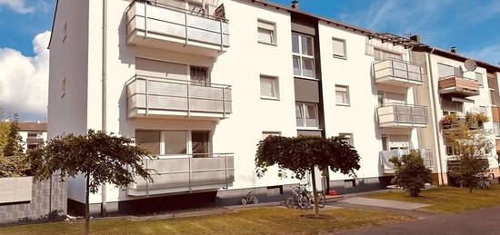 **Sanierte & stylische 4-Zi.-Whg (ca.101m², 2.OG) mit Balkon, Wärmepumpe, Glasfaser, Energie