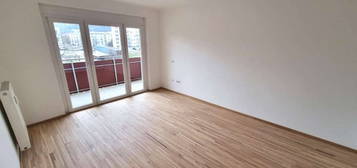 Geräumige 2-Zimmer Wohnung mit Westbalkon in der Waagner Biro Strasse