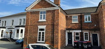 4 bedroom terraced house