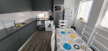 Arrendamento de Apartamento T4  na rua João Mendes, 30