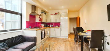 4 bed flat to rent