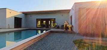 Villa Queyrac 5 pièce(s) 200 m2