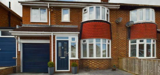 3 bedroom semi-detached house for sale