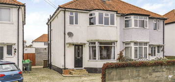 3 bed semi-detached house for sale