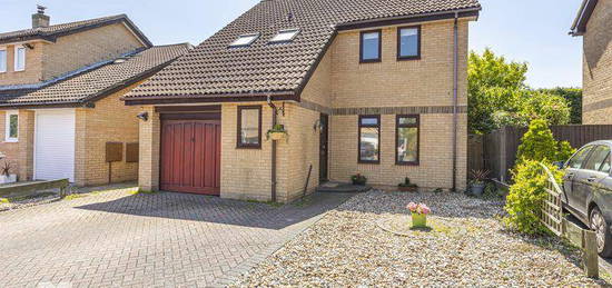 4 bedroom detached house