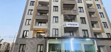 Rezidans DEĞİL BALKONLU AİLE APARTMANI OTURANLAR MEMUR