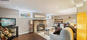 LOWER LEVEL - 4 FOUR OAKS GATE, Toronto (East York), Ontario 
