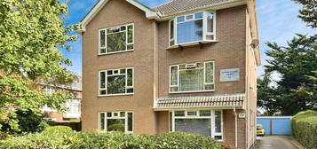 1 bedroom ground floor flat for sale