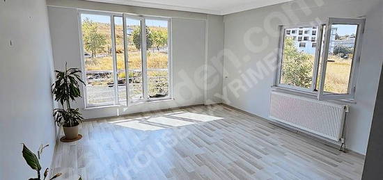 KEY HOUSE'TAN ŞEHİR HASTANESİNE YAKIN KONUMDA KİRALIK 3+1 DAİRE