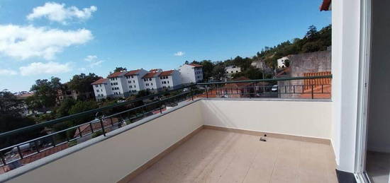 Apartamento T2 em Camacha de 80,00 m2