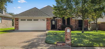 1806 Gray Stone Dr, Bryan, TX 77807