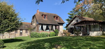 MAISON EN PIERRES AVEC GITE ET PISCINE