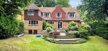 5 bed detached house for sale