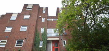 Flat for sale in Beaconsfield, Brookside, Telford TF3