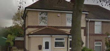 3 bedroom semi-detached house to rent