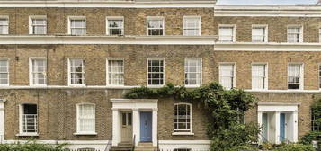 Flat for sale in Hanover Gardens, London SE11