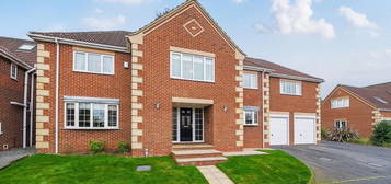 5 bedroom detached house for sale