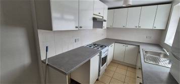 Terraced house to rent in Wincombe Street, Manchester M14