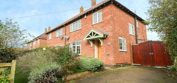 3 bedroom semi-detached house