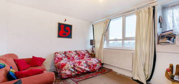 Flat for sale in Badric Court, Yelverton Road, Battersea, London SW11