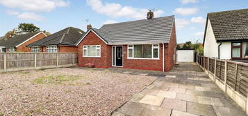 2 bed detached bungalow for sale