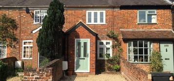 2 bed terraced house to rent