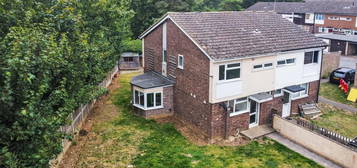 3 bed semi-detached house to rent