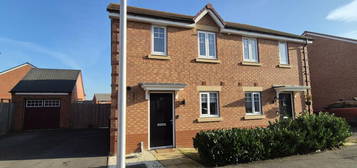 2 bedroom semi-detached house for sale